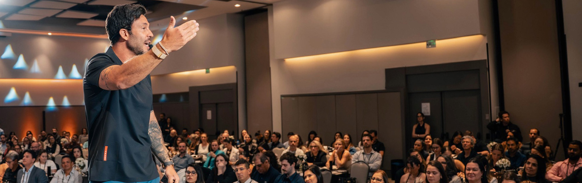 Sucessodonto Presencial — palco e público